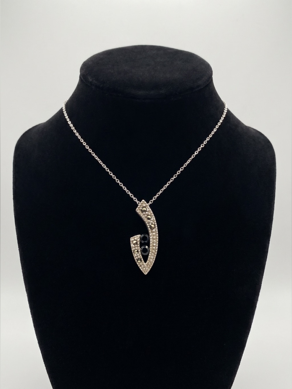 Vintage Taxco 925 Sterling Silver Marcasite Necklace Black Stone Pendant